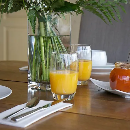 Chateau La Sabine Bed & Breakfast