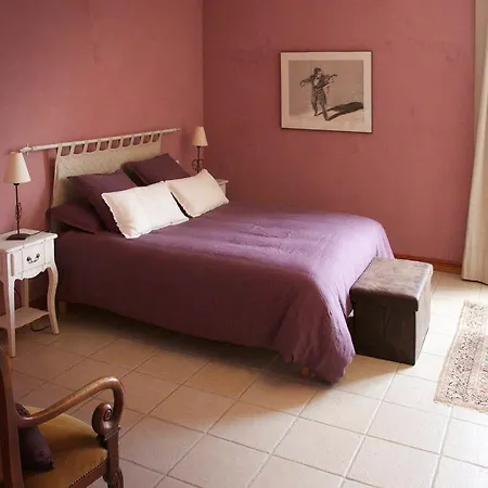 Chateau La Sabine Bed & Breakfast