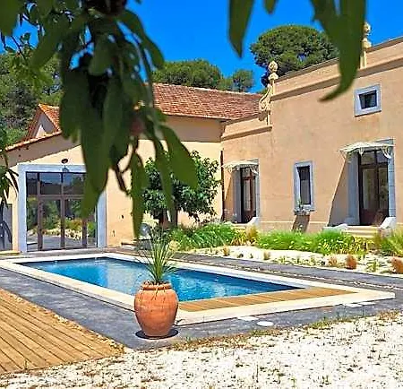 Chateau La Sabine