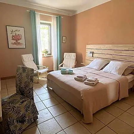 Chateau La Sabine 4*